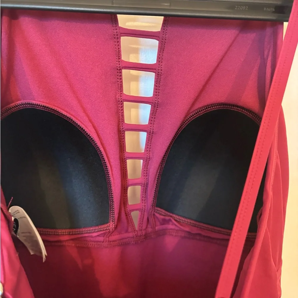 NWT: Jantzen one piece swimsuit, size 12 - Picture 6 of 7